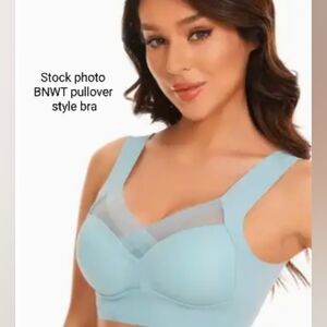Size Small BNWT, light blue pullover, wide strap style bra